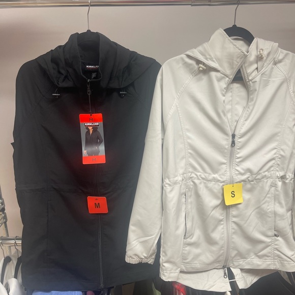 Hi Everyone!! Wondering if I should Sell on Poshmark!! What Do You Think?? - Picture 12 of 16